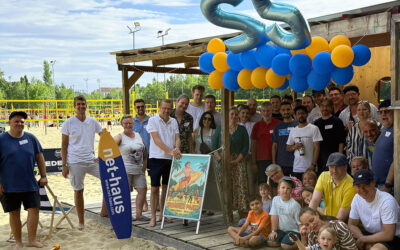25 Jahre net-haus: Sommerfest mit Teamgeist, Sand und Sonne